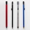 Tombow MONO Zero s tlačítkovým mechanismem, vysunuje gumovací náplň z kovového hrotu
