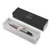 Parker IM Essential Stainless Steel, tělo z broušené nerezové oceli, stiskací mechanismus